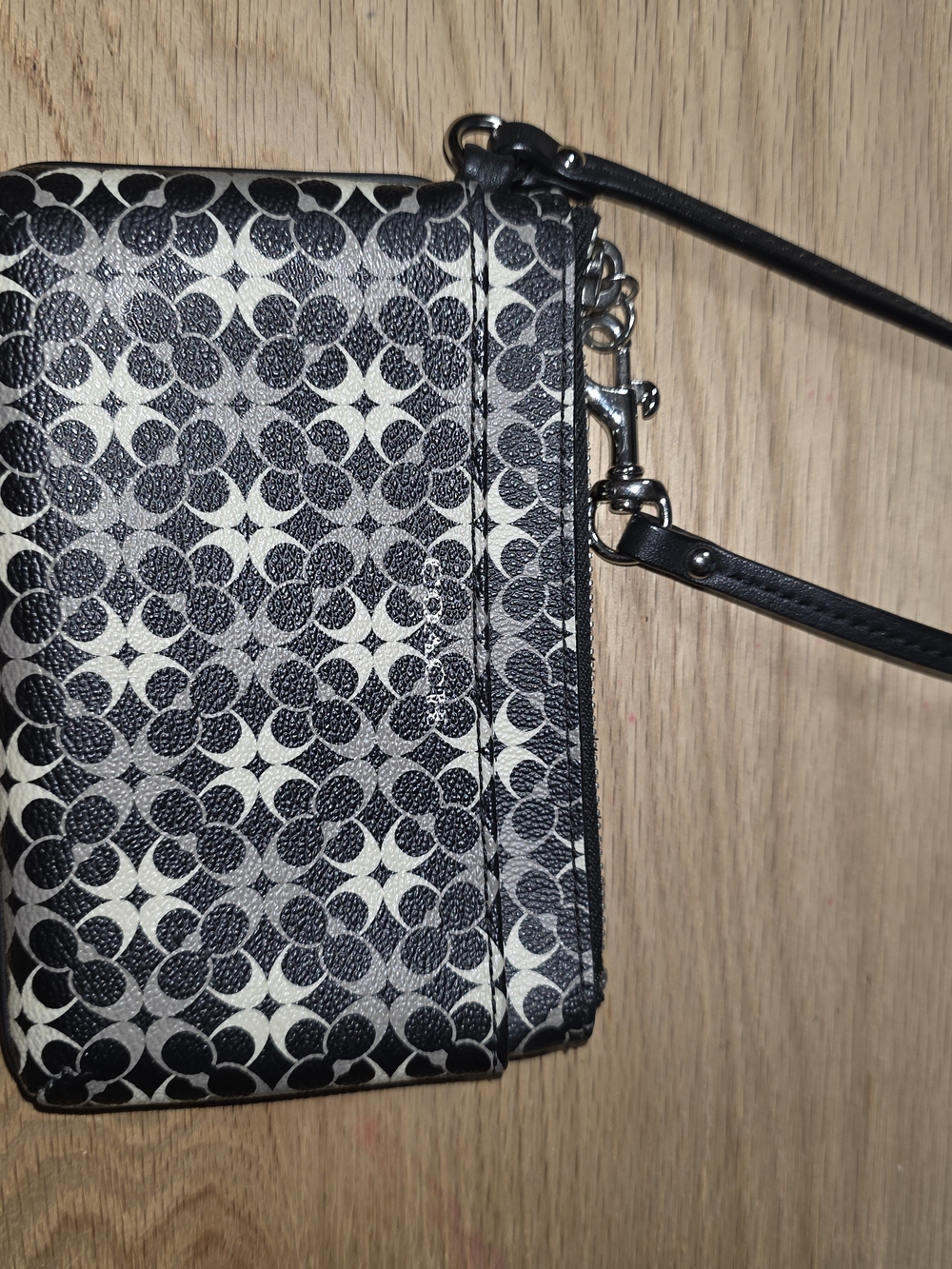 Coach Black and Cream Signature Wristlet